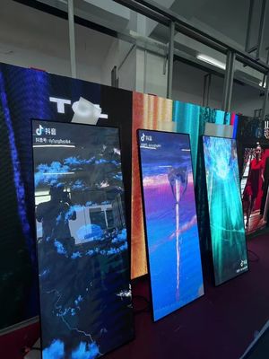 Αλουμινίου Σιδήρου Χάλυβα LED αφίσα οθόνη 960*1920 LED οθόνη P2.5 εσωτερική 3840hz IP56